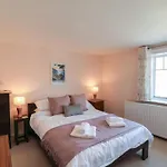Holiday home Field View *